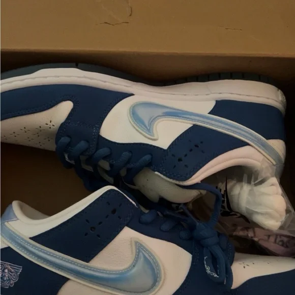 Born n raised Nike sb low dunks - Picture 3 of 9